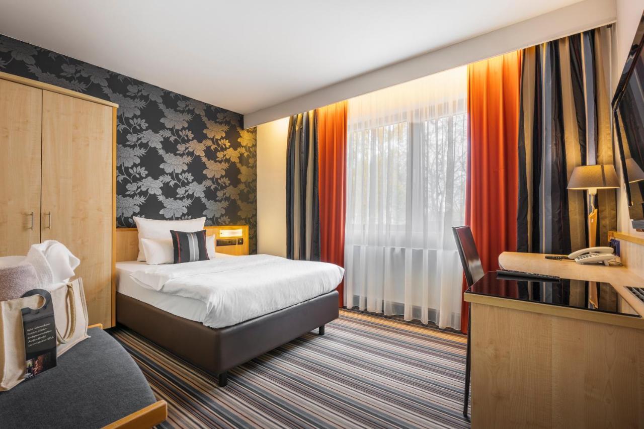 Der Heidehof Conference & Spa Resort Gaimersheim Bagian luar foto
