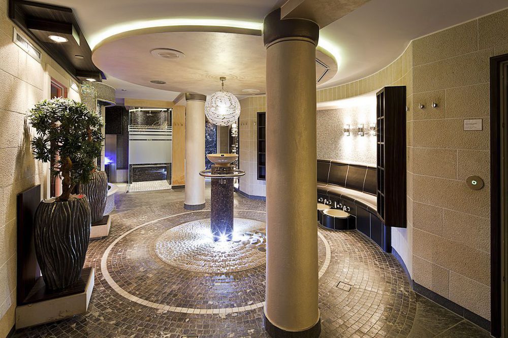 Der Heidehof Conference & Spa Resort Gaimersheim Bagian luar foto